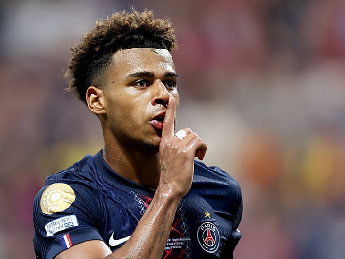 李昊守住了平局！补时最后一分钟再次神扑