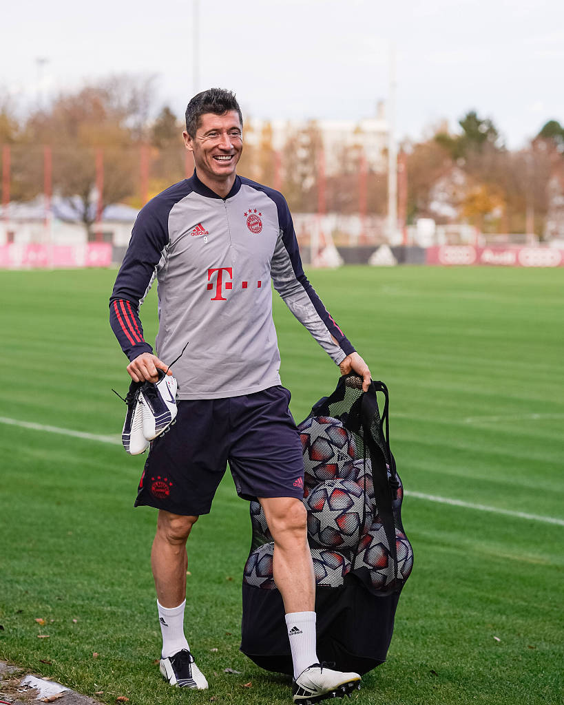 “再也不能发生了”： 巴萨在马德里惨败的关键因素