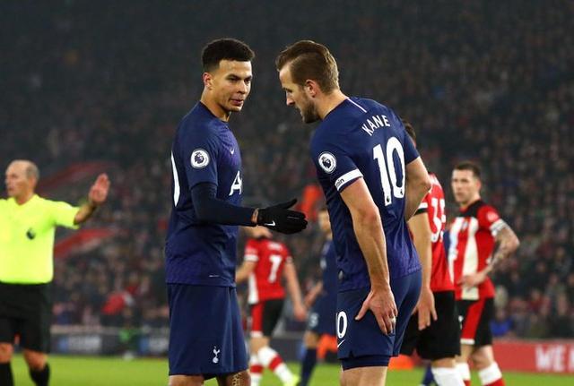 库里27+10 德罗赞24分勇士大胜国王